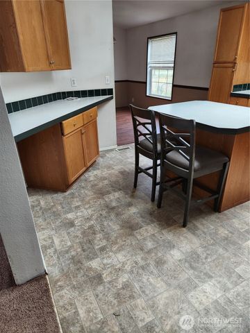11421 246th Avenue Ct E, Buckley, WA 98321