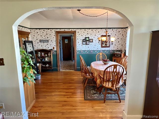 9280 River Road, Clay, MI 48001