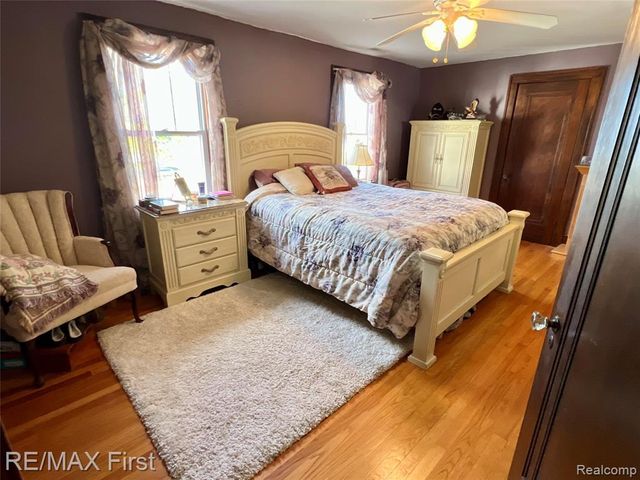 9280 River Road, Clay, MI 48001