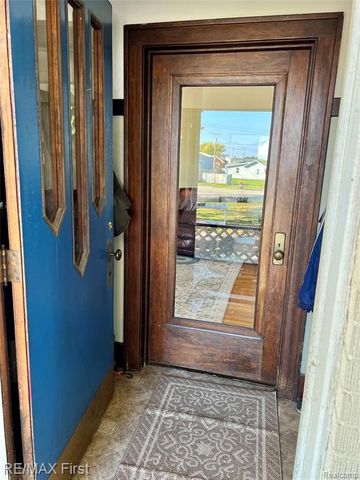 9280 River Road, Clay, MI 48001