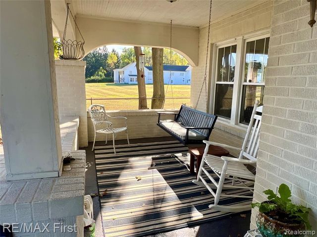 9280 River Road, Clay, MI 48001