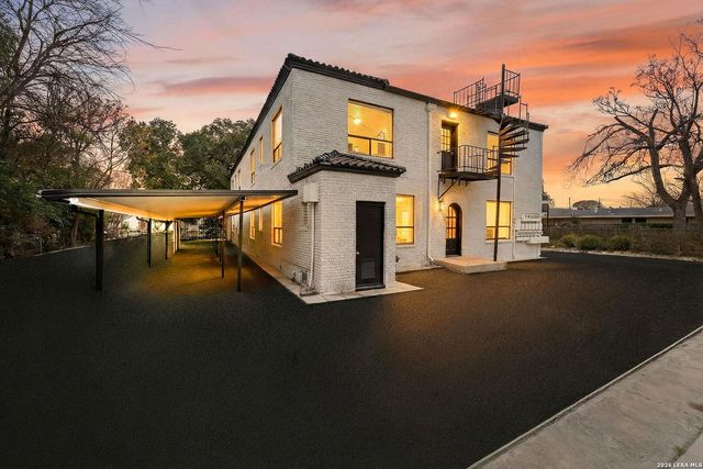 1635 W Mulberry Ave Apt 205, San Antonio, TX 78201