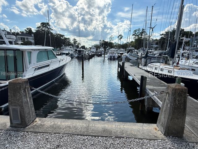 J-161 Wh Marina Windmill Harbour Marina E J-161, Hilton Head Island, SC 29926