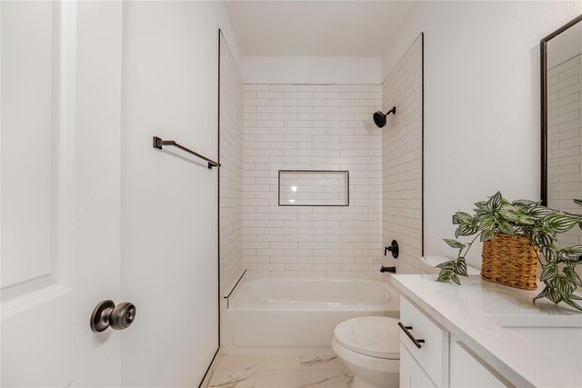 9527 Beckley St, Houston, TX 77088