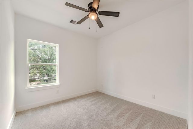 9527 Beckley St, Houston, TX 77088