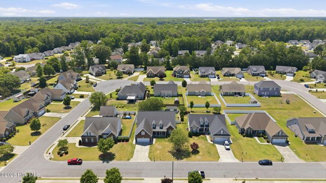 2822 Sunny Vale Drive, Winterville, NC 28590