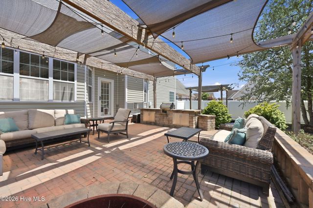 2822 Sunny Vale Drive, Winterville, NC 28590