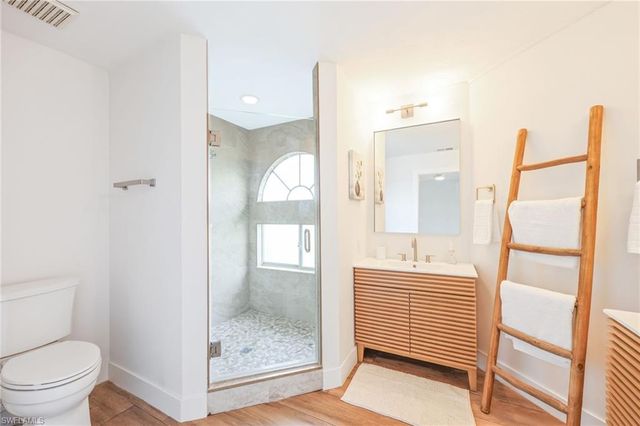 2711 Citrus Lake DR # F305, Naples, FL 34109