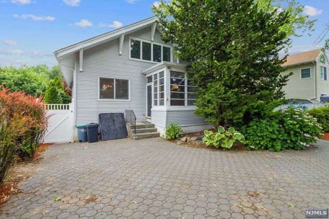 156 Hobart Street, Ridgefield Park, NJ 07660
