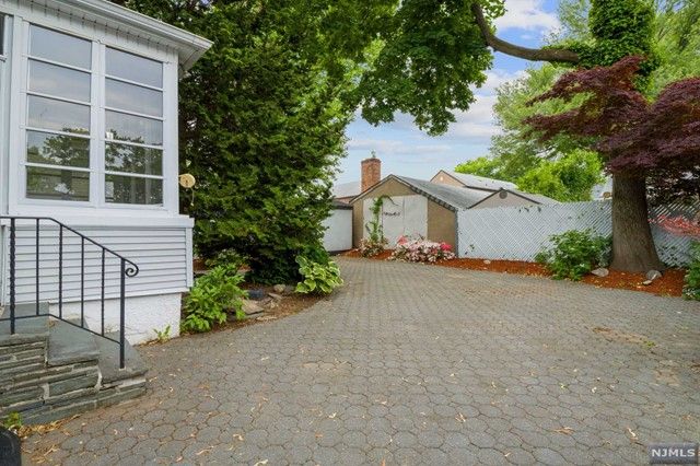 156 Hobart Street, Ridgefield Park, NJ 07660