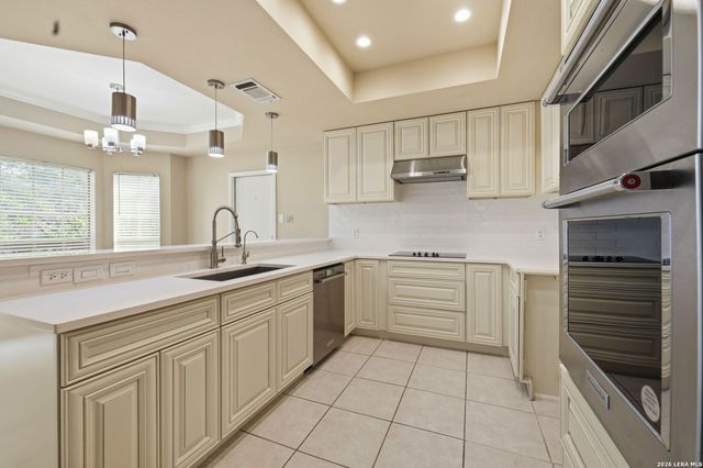 8914 SHADY HLS, San Antonio, TX 78254