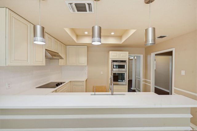 8914 SHADY HLS, San Antonio, TX 78254