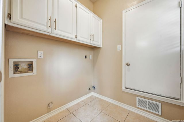 8914 SHADY HLS, San Antonio, TX 78254