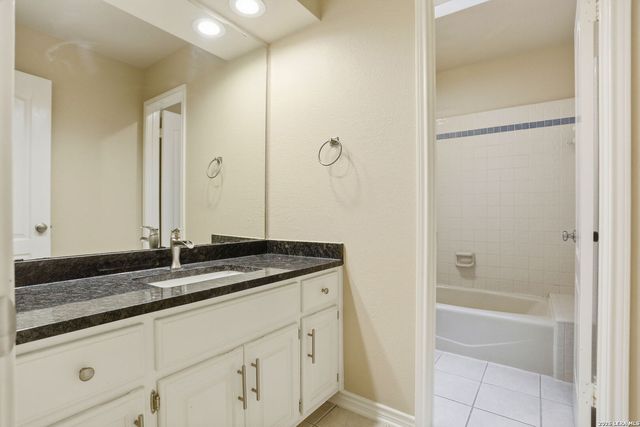 8914 SHADY HLS, San Antonio, TX 78254