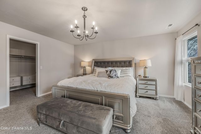 2033 N BUNTING LN, Post Falls, ID 83854