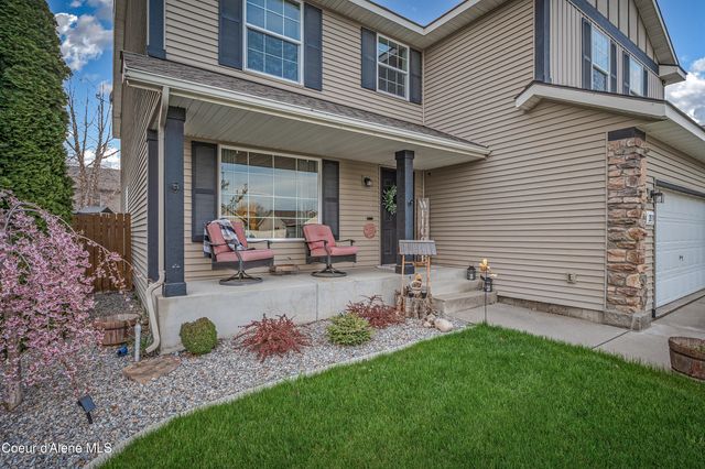 2033 N BUNTING LN, Post Falls, ID 83854