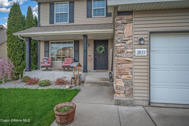 2033 N BUNTING LN, Post Falls, ID 83854