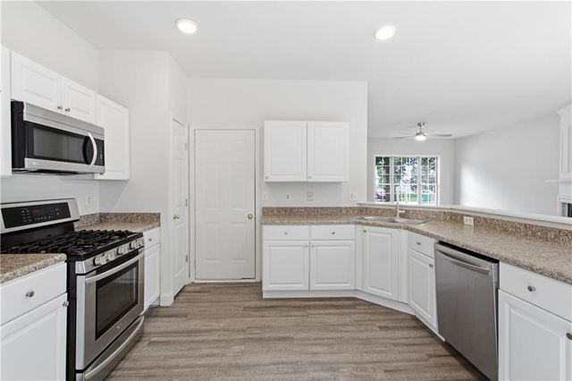 1202 Astastula Way, Woodstock, GA 30188