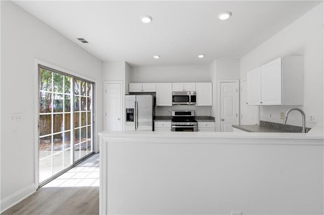 1202 Astastula Way, Woodstock, GA 30188