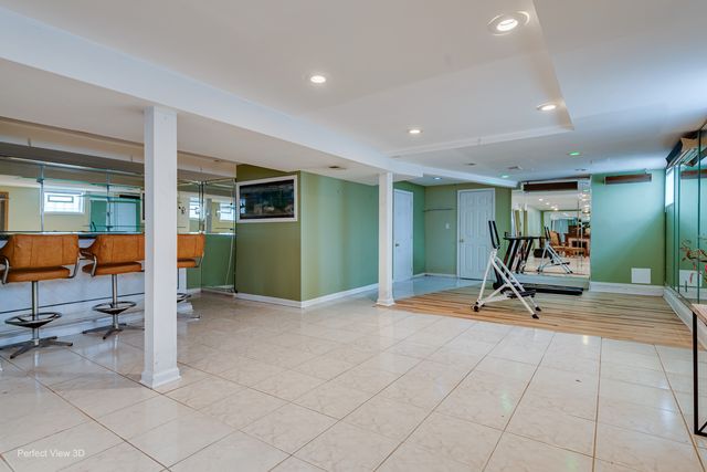 9055 S Luella Avenue, Chicago, IL 60617