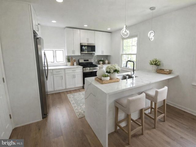 2921 SENAK RD, Abington, PA 19001