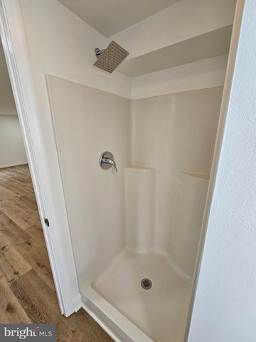 2921 SENAK RD, Abington, PA 19001