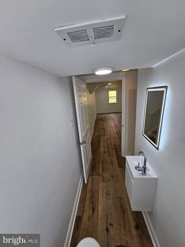 2921 SENAK RD, Abington, PA 19001