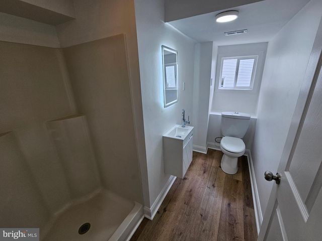 2921 SENAK RD, Abington, PA 19001