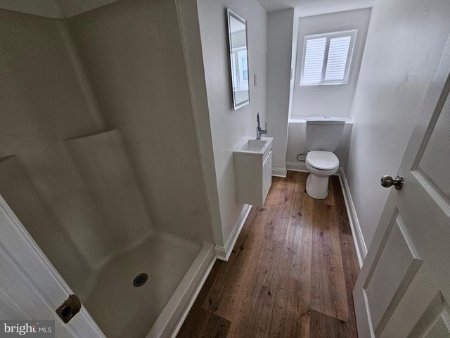 2921 SENAK RD, Abington, PA 19001