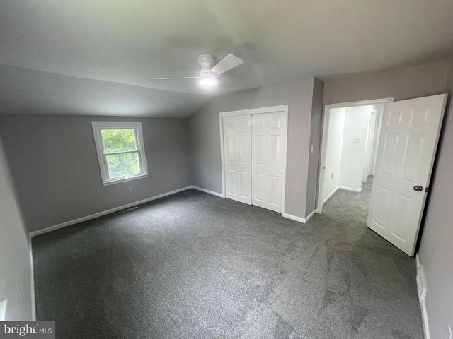 2921 SENAK RD, Abington, PA 19001