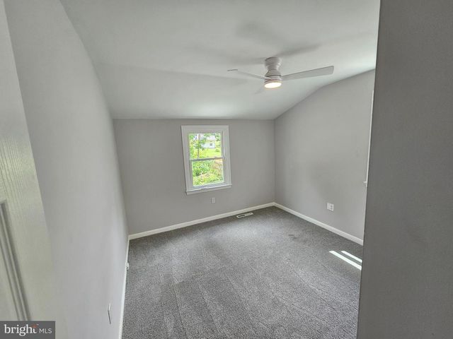 2921 SENAK RD, Abington, PA 19001