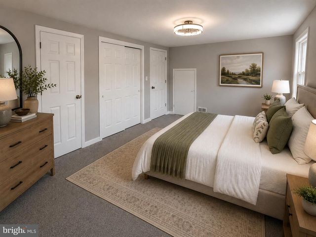 2921 SENAK RD, Abington, PA 19001
