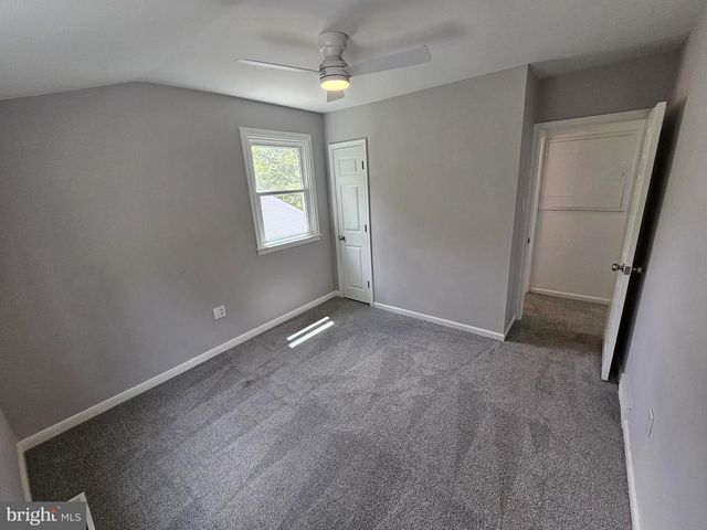 2921 SENAK RD, Abington, PA 19001