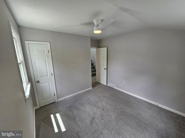 2921 SENAK RD, Abington, PA 19001