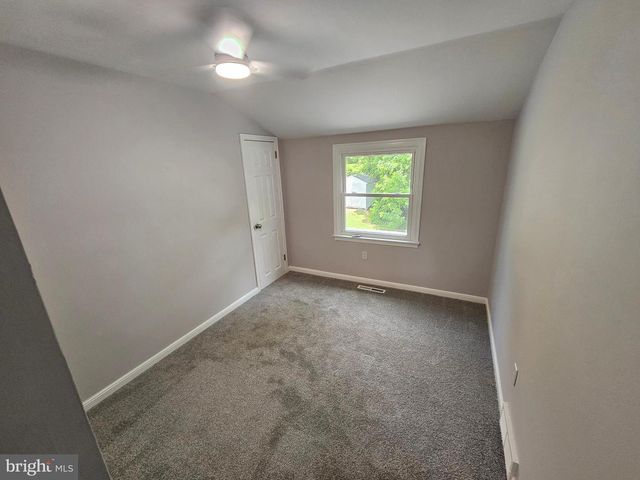 2921 SENAK RD, Abington, PA 19001