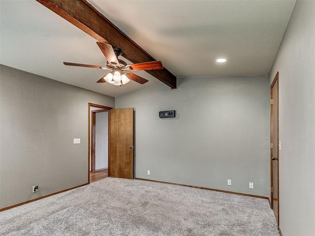 712 N Edgewood Terrace, Mustang, OK 73064