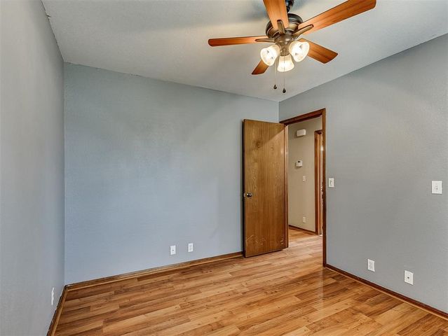 712 N Edgewood Terrace, Mustang, OK 73064