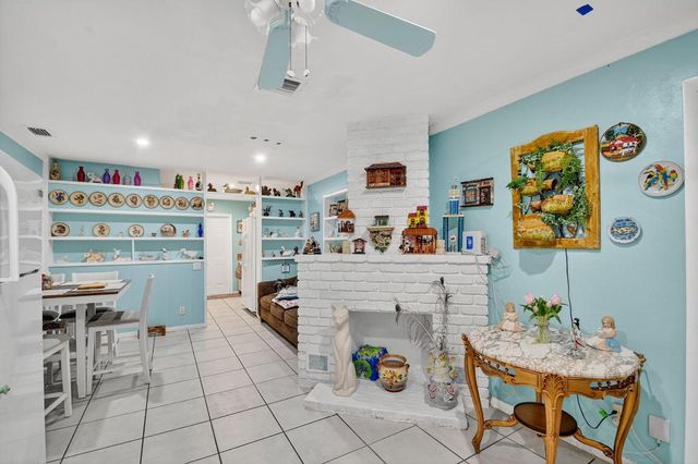 1007 Almeria Road, West Palm Beach, FL 33405