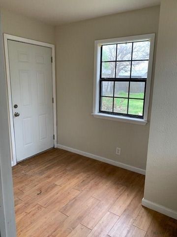 6607 Porter ST, Austin, TX 78741