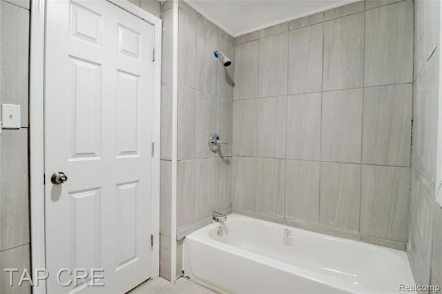 11991 Lakepointe Street, Detroit, MI 48224