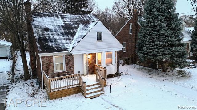 11991 Lakepointe Street, Detroit, MI 48224