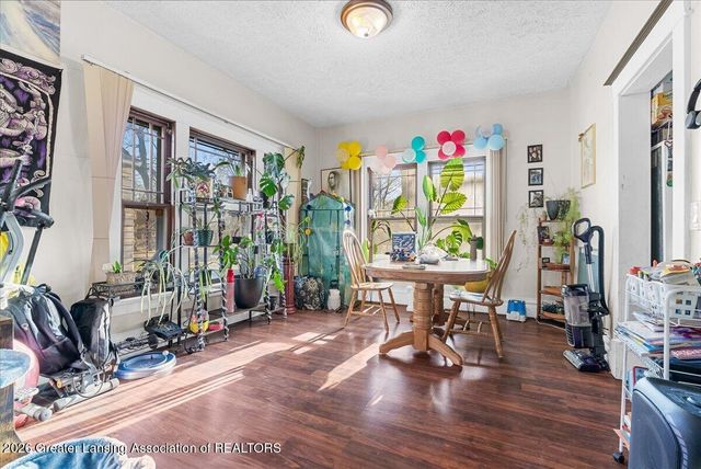 908 N Pine Street, Lansing, MI 48906