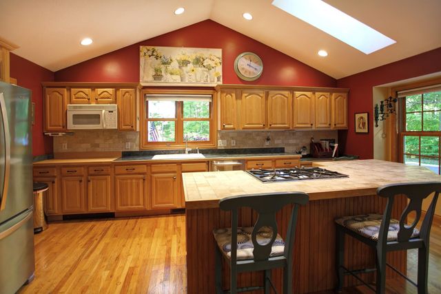 12900 S Woodhaven Lane, Traverse City, MI 49684