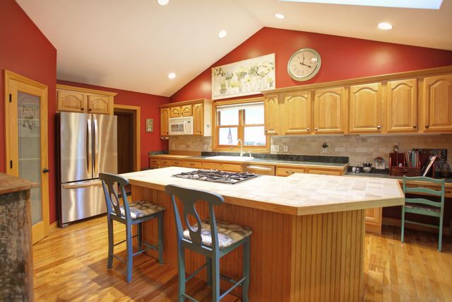 12900 S Woodhaven Lane, Traverse City, MI 49684