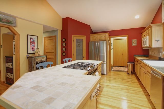 12900 S Woodhaven Lane, Traverse City, MI 49684