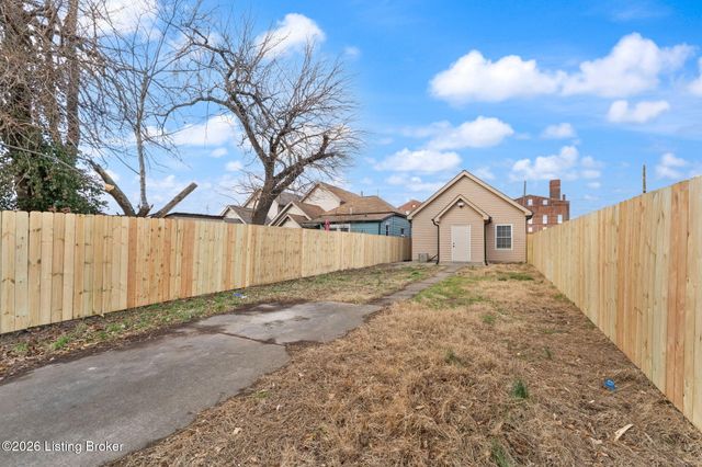 322 E Breckinridge St, Louisville, KY 40203