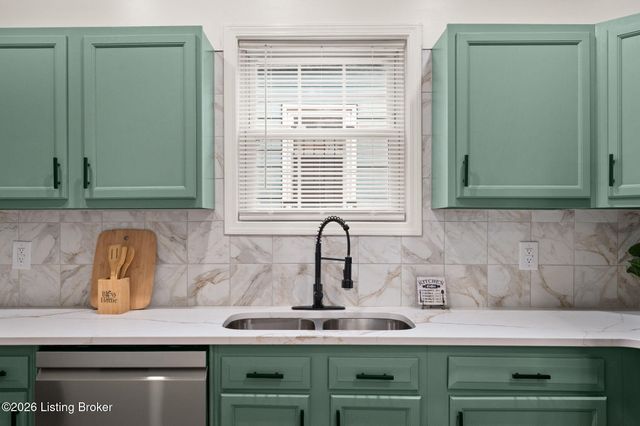 322 E Breckinridge St, Louisville, KY 40203