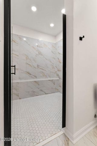 322 E Breckinridge St, Louisville, KY 40203