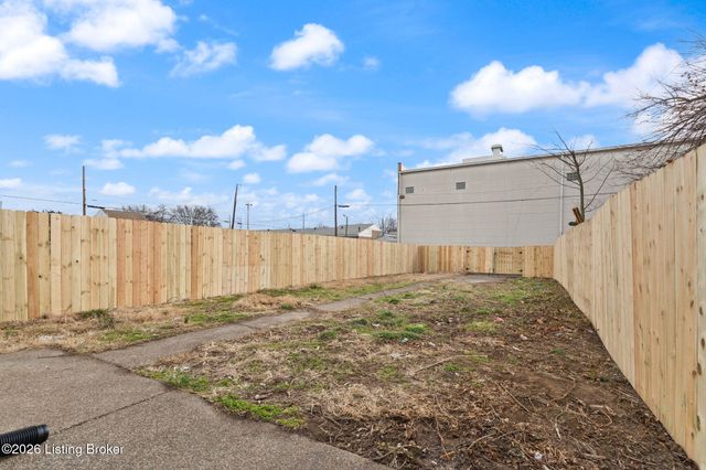 322 E Breckinridge St, Louisville, KY 40203