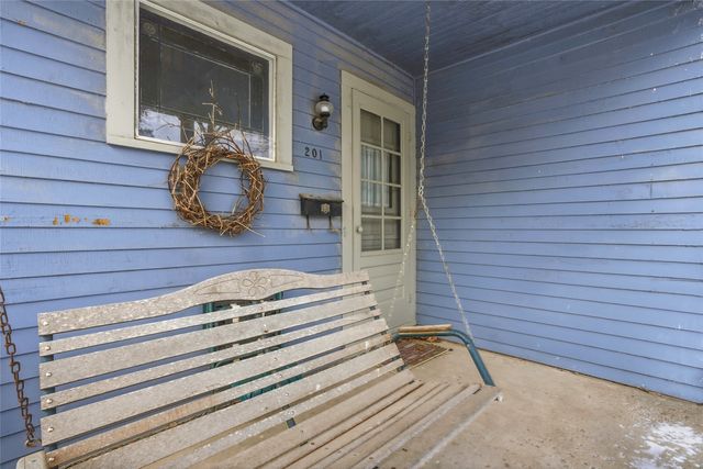 201 7th Avenue NW, Mt Vernon, IA 52314